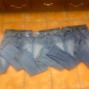 Three pairs of Men’s American Eagle Jeans EUC 32x32